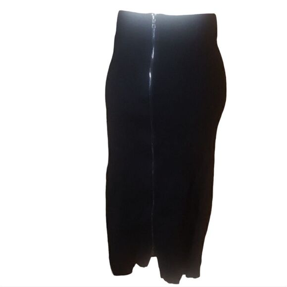 ANN TAYLOR Black Knit Front Zipper Skirt - Size Small - Picture 1 of 6